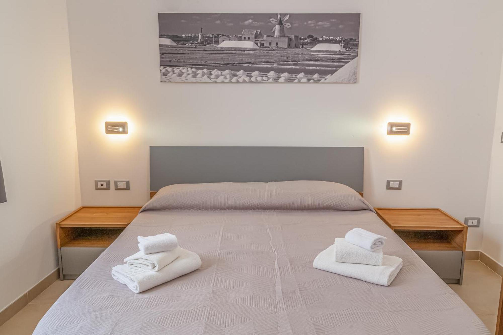 Isgrò Rooms Marsala Exterior foto